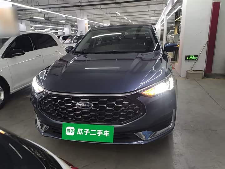 Фото 3 - Ford Escort