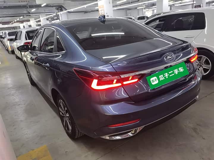 Фото 5 - Ford Escort