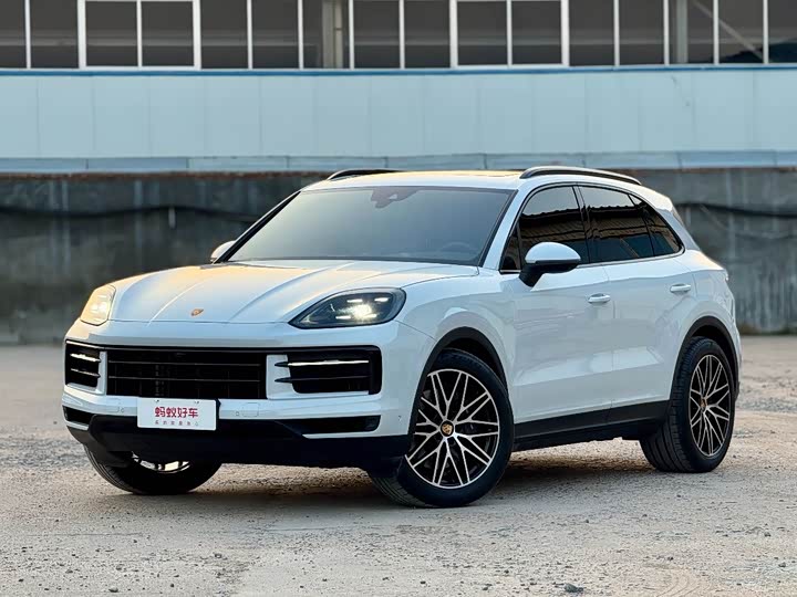 Фото 1 - Porsche Cayenne