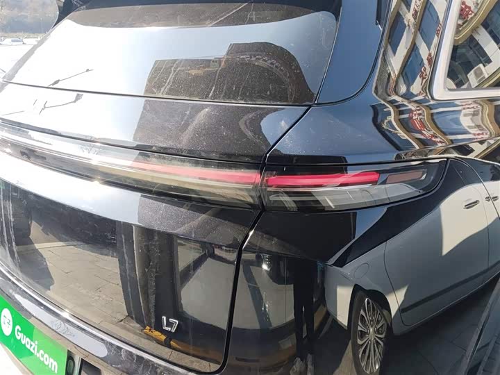 Фото 8 - LiXiang L7