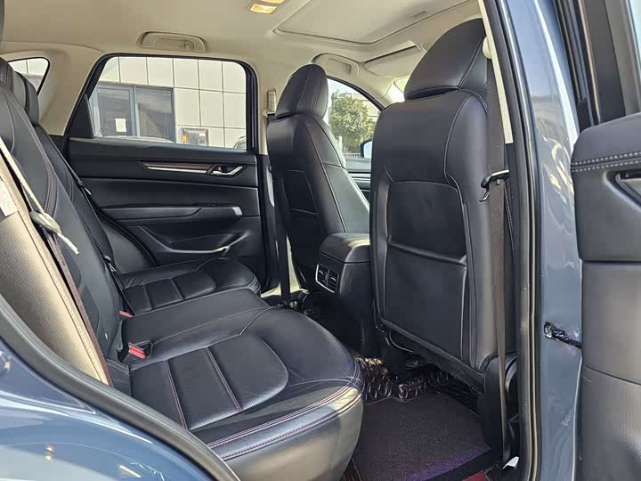 Фото 9 - Mazda CX-5