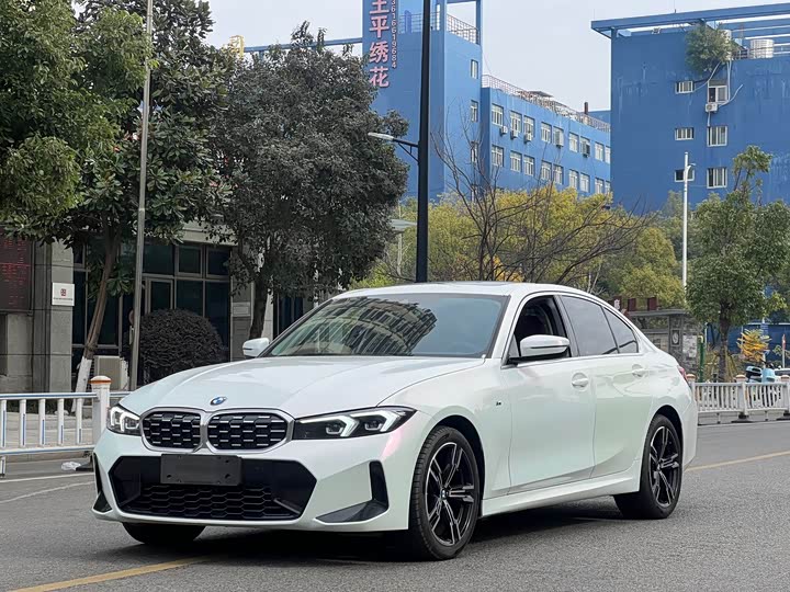 Фото 1 - BMW 3 Series