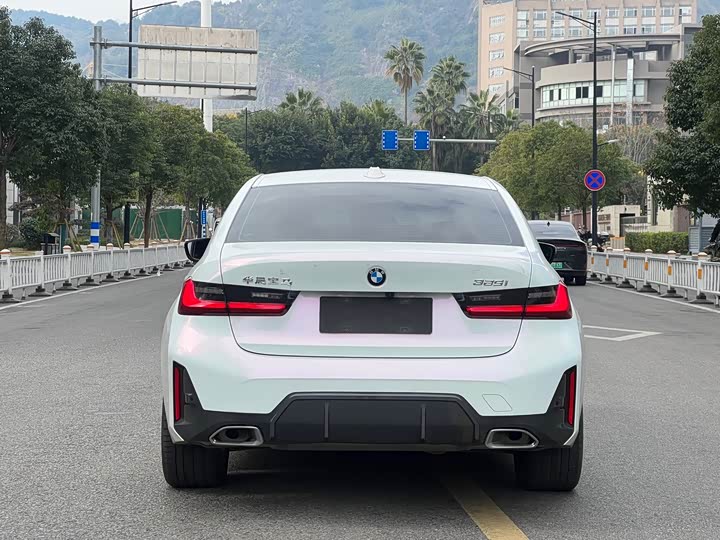 Photo 5 - BMW 3 Series