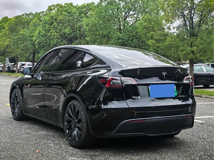 Фото 7 - Tesla Model Y