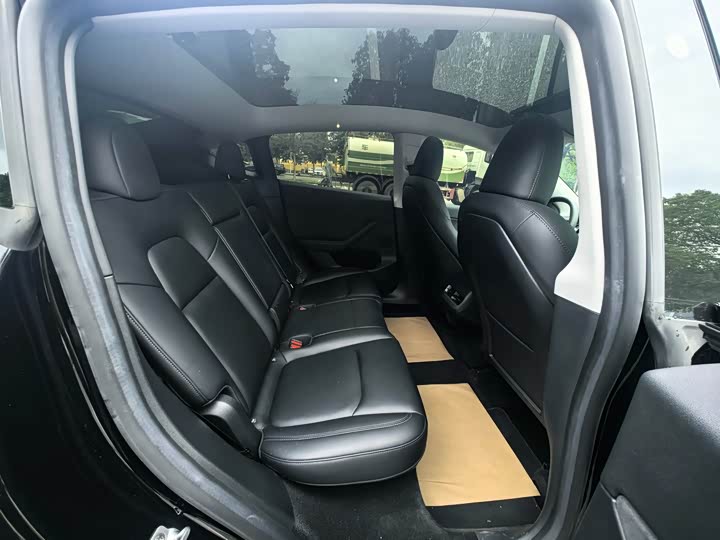 Фото 9 - Tesla Model Y