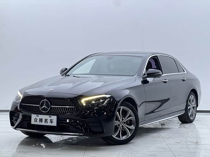 Фото 1 - Mercedes-Benz E-Class