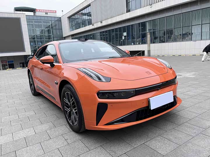 Фото 3 - Zeekr 001