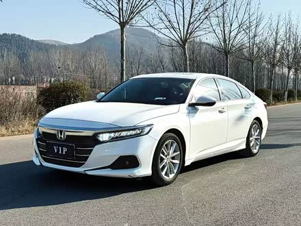 Фото 1 - Honda Accord