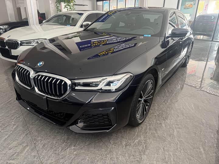 Фото 1 - BMW 5 Series