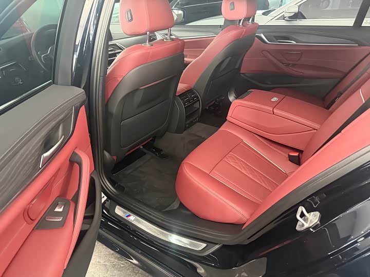 Фото 5 - BMW 5 Series