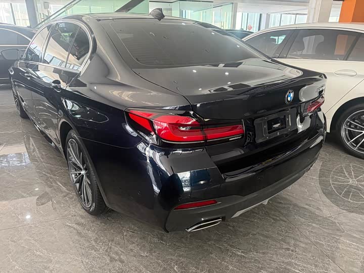 Фото 9 - BMW 5 Series