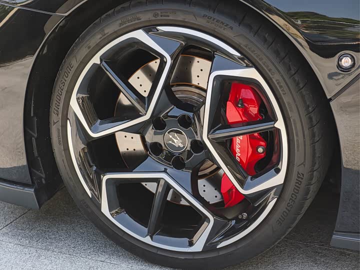 Фото 5 - Maserati MC20