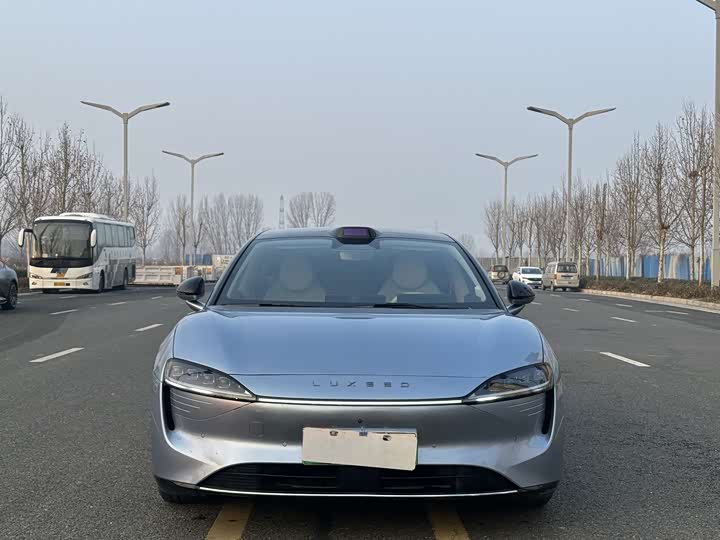 Фото 2 - Luxeed S7