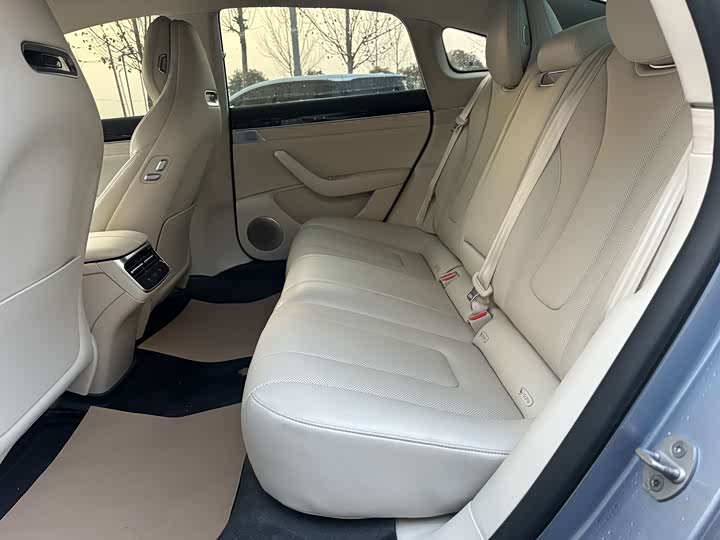 Фото 5 - Luxeed S7