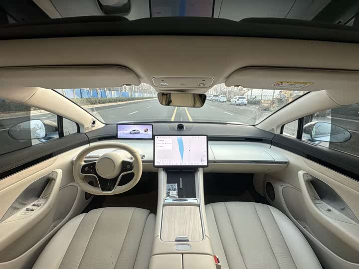 Фото 7 - Luxeed S7