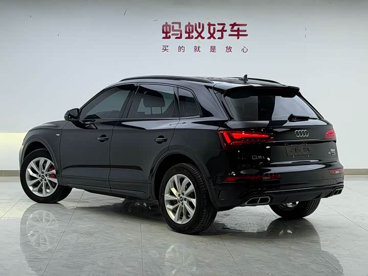 Фото 4 - Audi Q5L