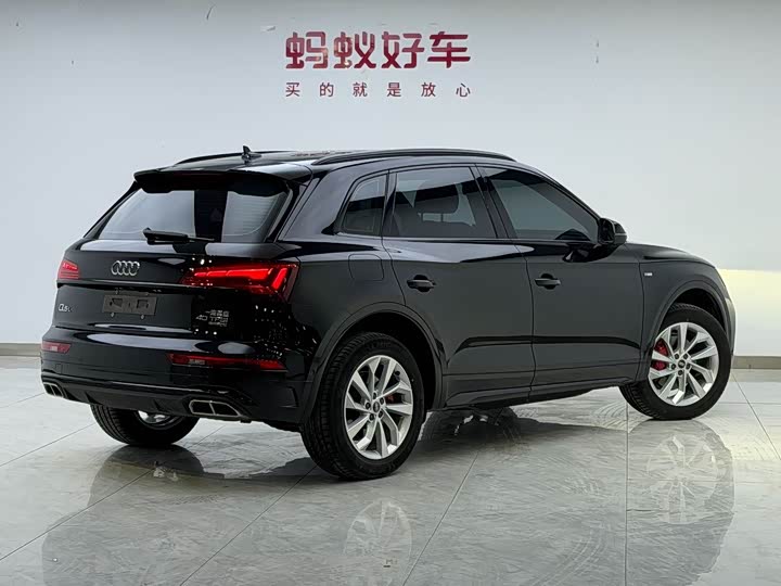 Фото 5 - Audi Q5L