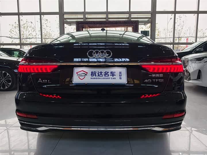 Фото 5 - Audi A6L