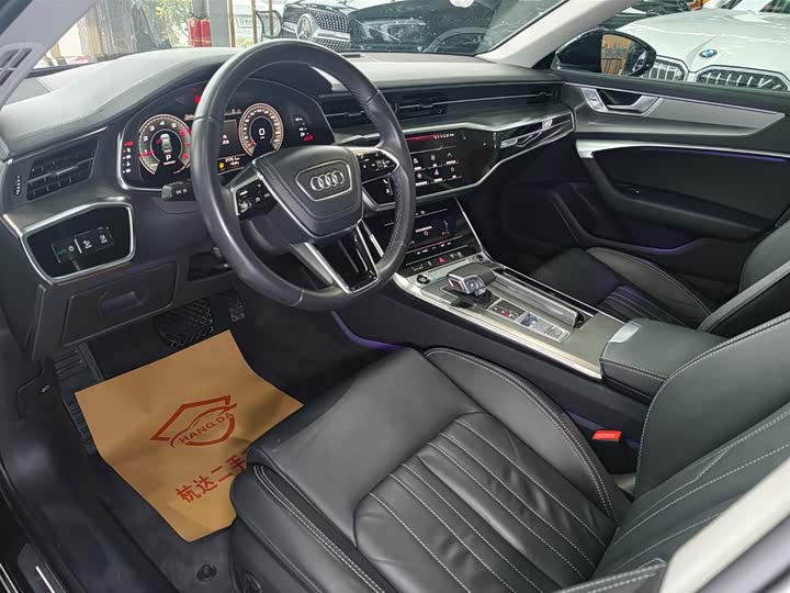 Фото 7 - Audi A6L