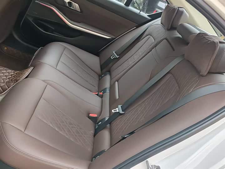 Фото 9 - BMW 3 Series