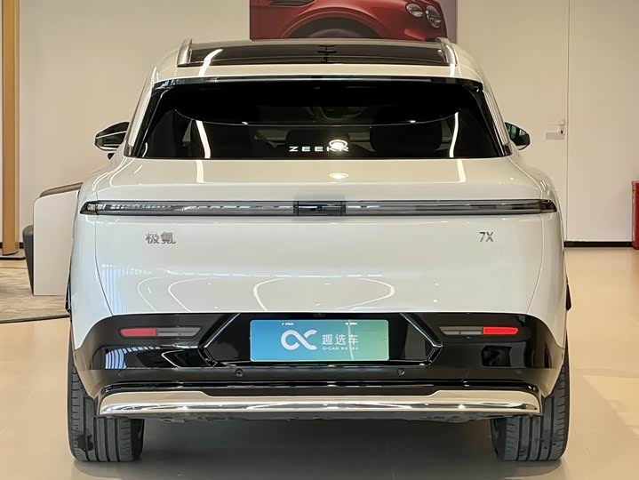 Фото 3 - Zeekr 7X