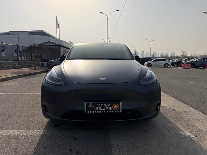 Фото 2 - Tesla Model Y