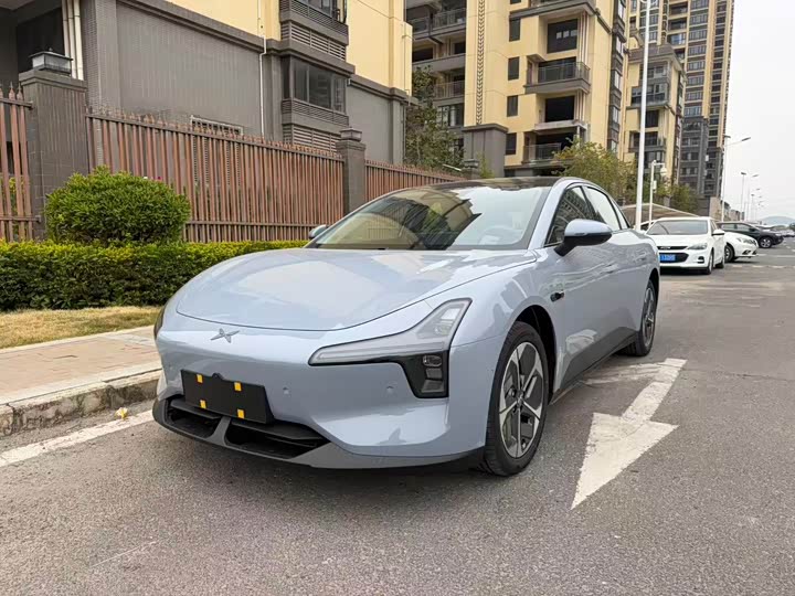 Фото 1 - XPeng Mona M03