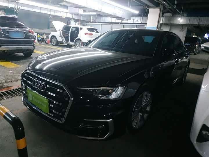 Фото 2 - Audi A6L