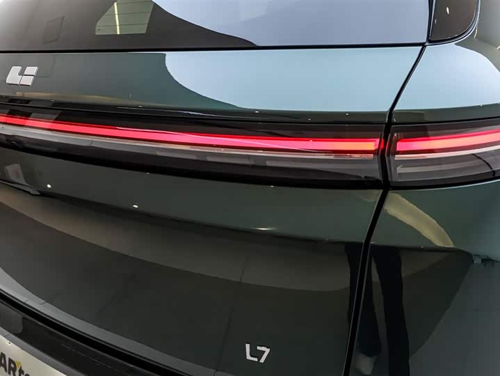 Фото 8 - LiXiang L7