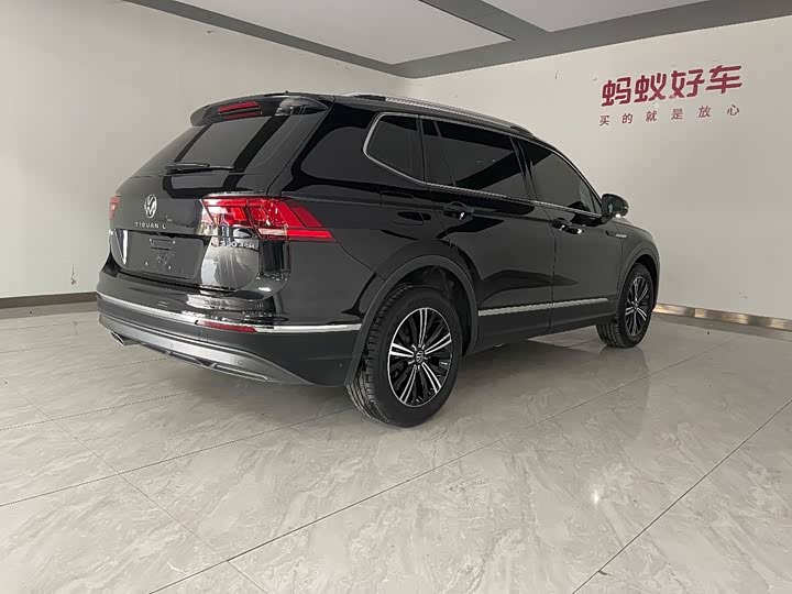 Фото 6 - Volkswagen Tiguan L Pro