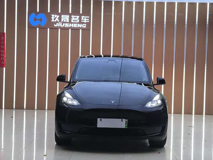 Фото 3 - Tesla Model Y