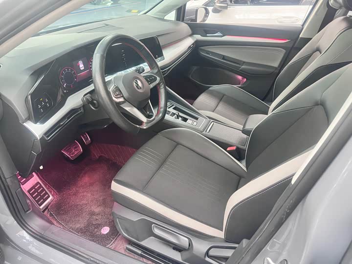 Фото 6 - Volkswagen Golf