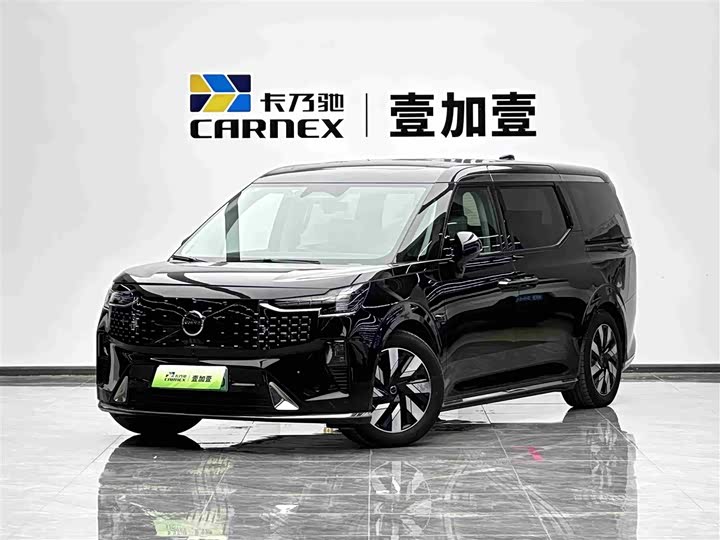 Фото 1 - Volvo EM90