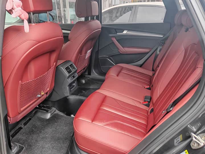 Фото 6 - Audi Q5L