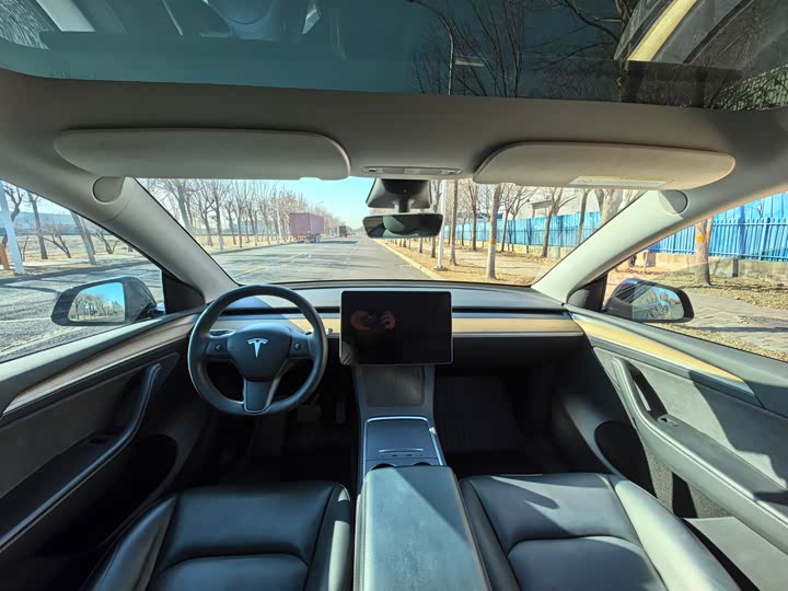 Фото 6 - Tesla Model Y