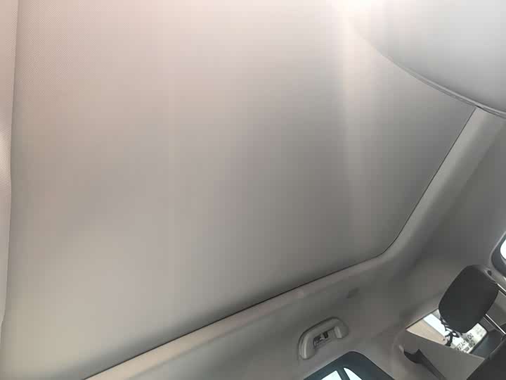 Фото 5 - Tank 400 Hybrid