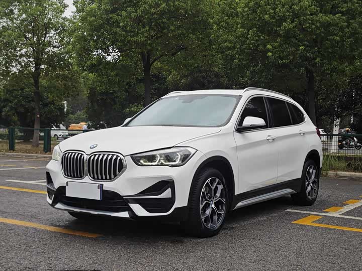 Фото 1 - BMW X1