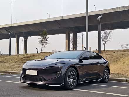 Фото 1 - Avatr 12