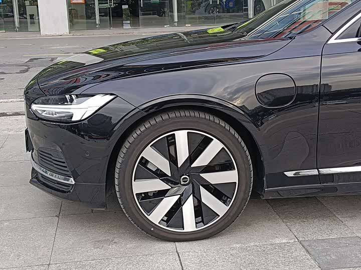 Фото 4 - Volvo S90 Hybrid