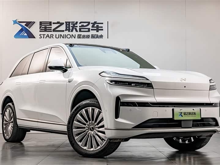 Фото 5 - Nio Onvo L90