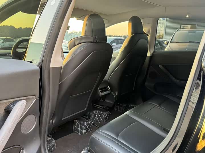 Фото 9 - Tesla Model Y