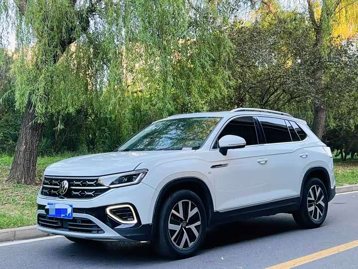 Фото 1 - Volkswagen Tayron