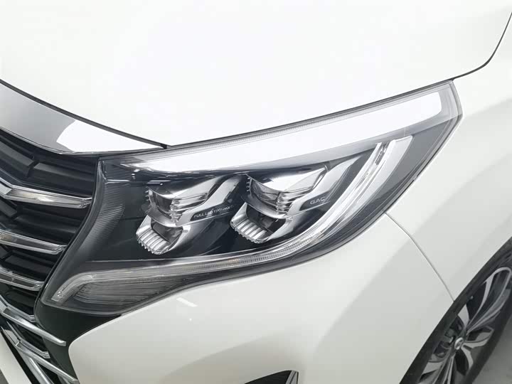 Фото 7 - GAC Trumpchi M8