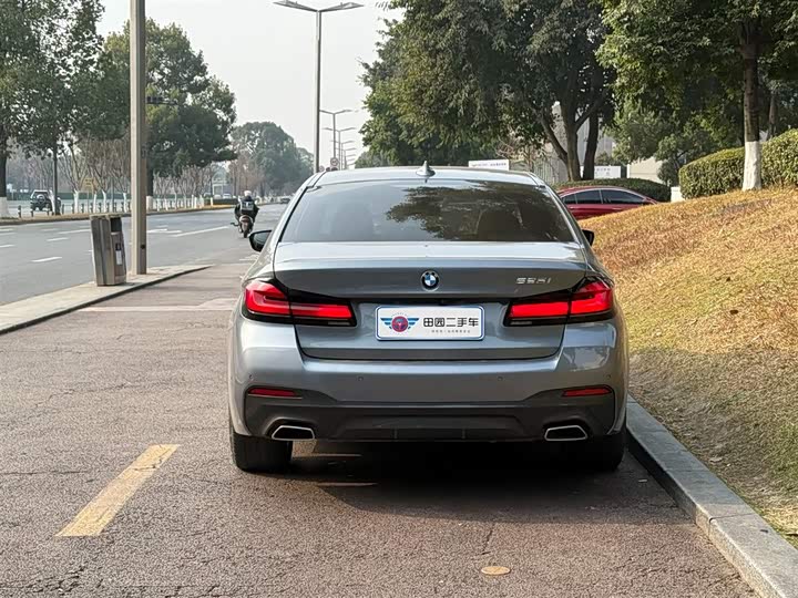 Фото 5 - BMW 5 Series