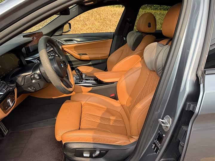 Фото 8 - BMW 5 Series