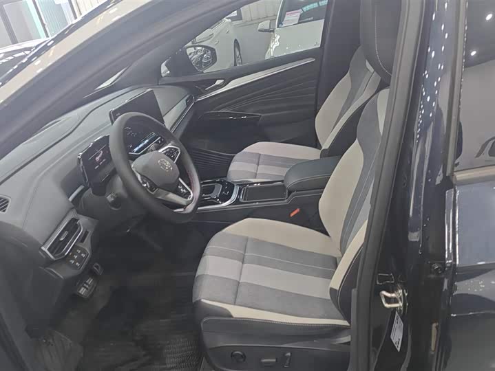 Фото 9 - Volkswagen ID.4 Crozz