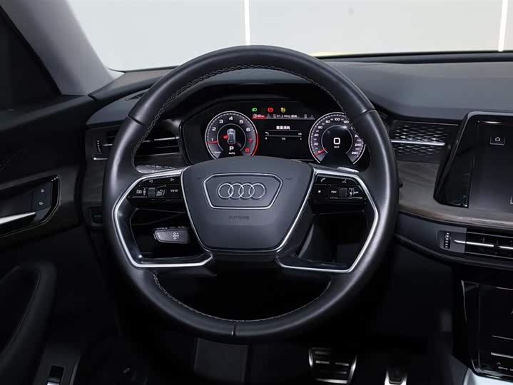 Фото 9 - Audi Q6