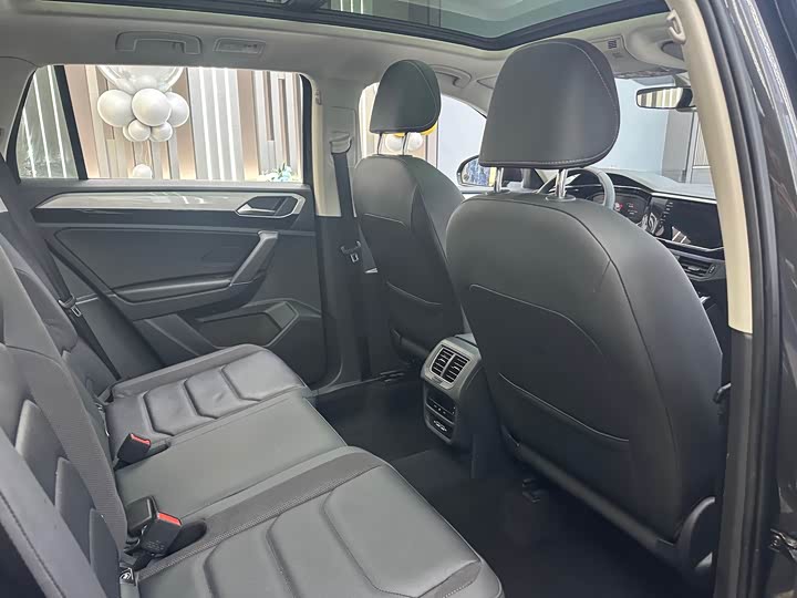 Фото 9 - Volkswagen Tayron