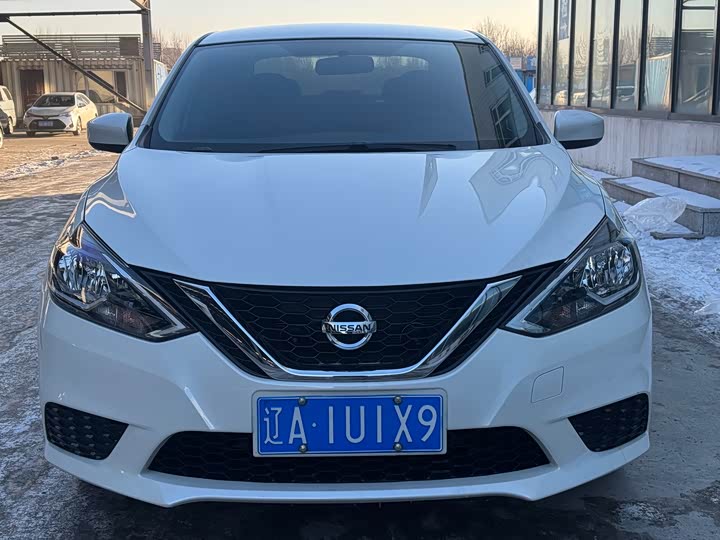 Фото 2 - Nissan Sylphy