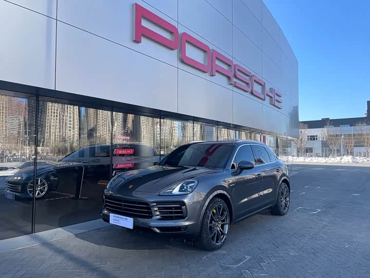 Фото 1 - Porsche Cayenne Hybrid